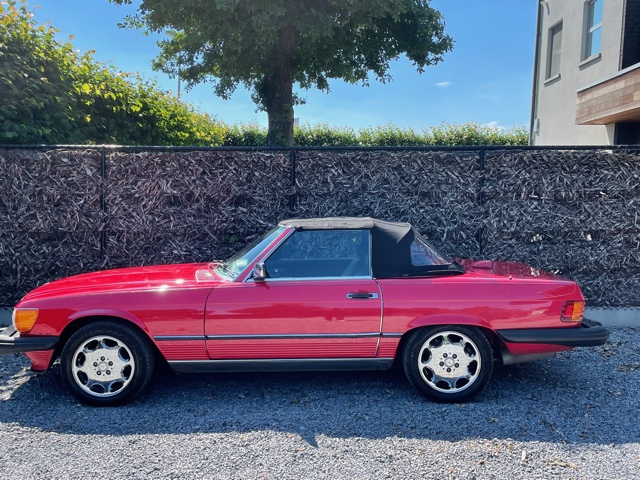 Mercedes 560 SL R107 Roadster + Hardtop ' Bobby Ewing 'look ' +Carfaxhistory +MB Data