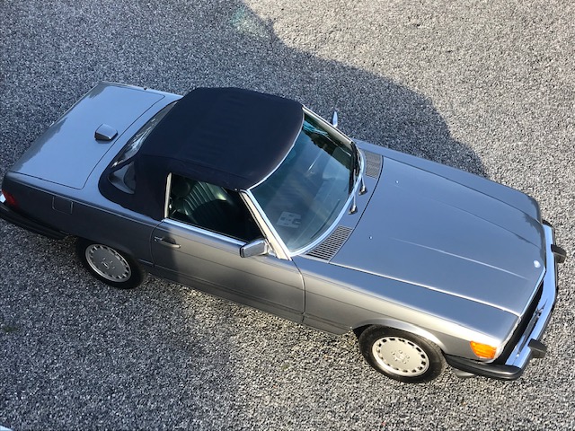 Mercedes 560 SL R107 Roadster In nice Pearl Grey Metallic ( 1220) 4 Seats ! Low miles + History