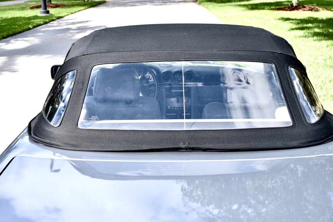 TURN KEY, ALL ORIGINAL PEARL GREY METALLIC 560SL, READY TO BE ENJOYED.