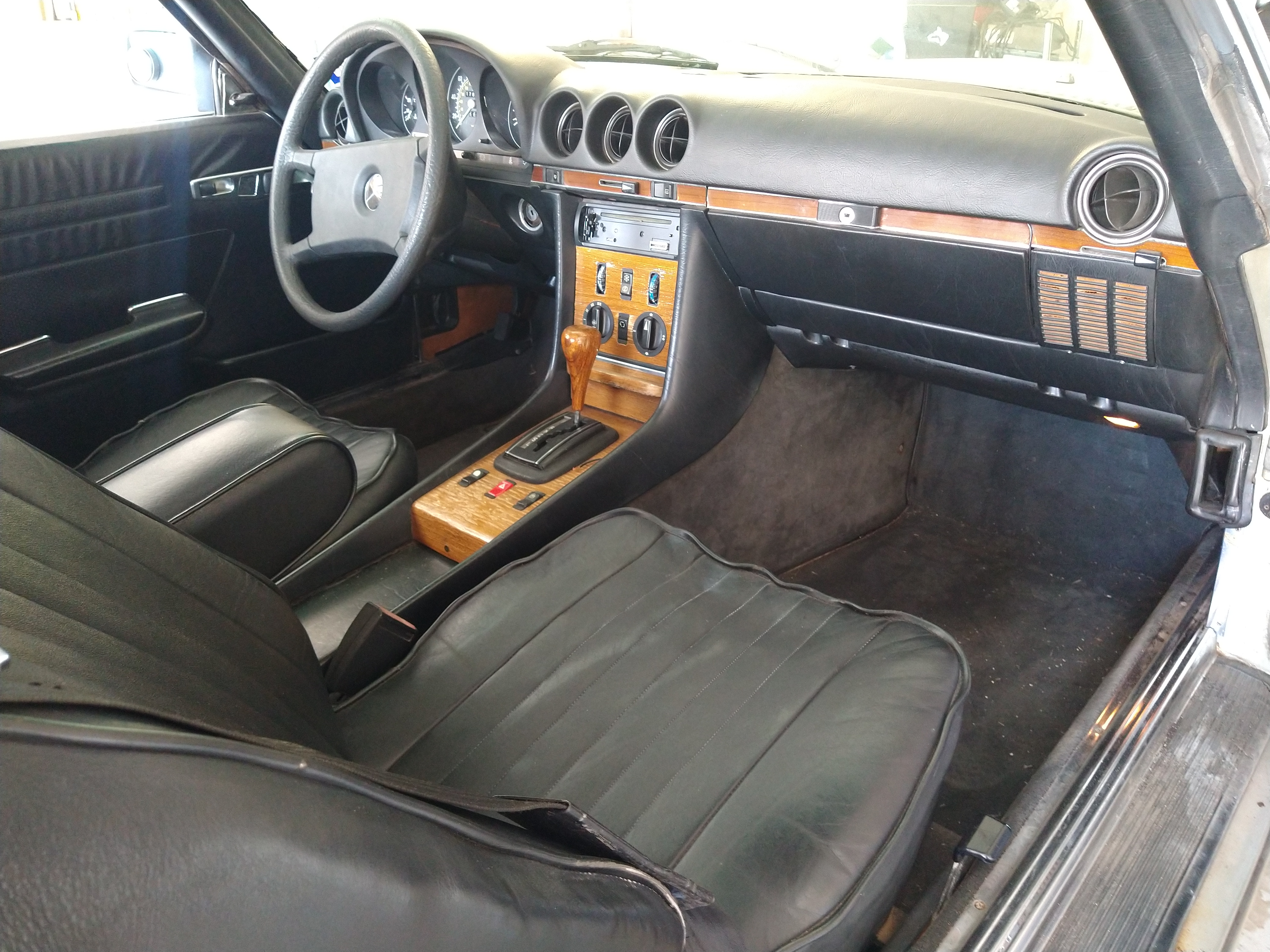 Rare, highly desirable Euro-spec 1982 Mercedes 280 SL